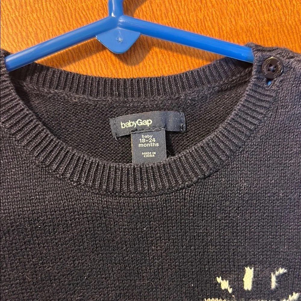 GAP cozy black
